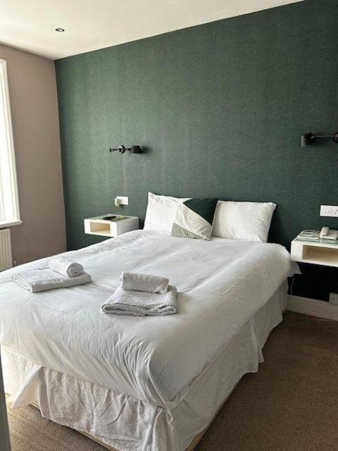The Limes Bar And Hotel Needham Market 외부 사진